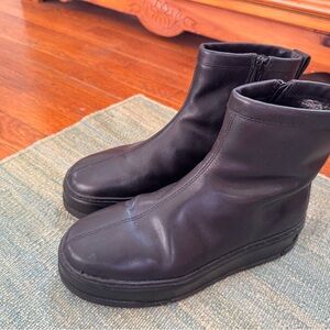 Vagabond Black Ankle Boots